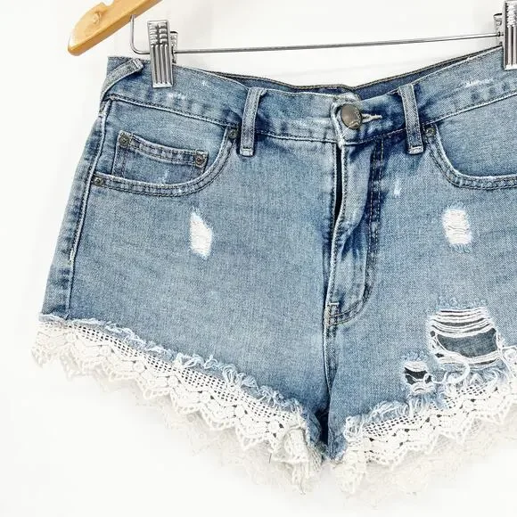 Free People Lace Crochet Trim Cut-Off Distressed Boho Denim Shorts Size 25 - Picture 4 of 10